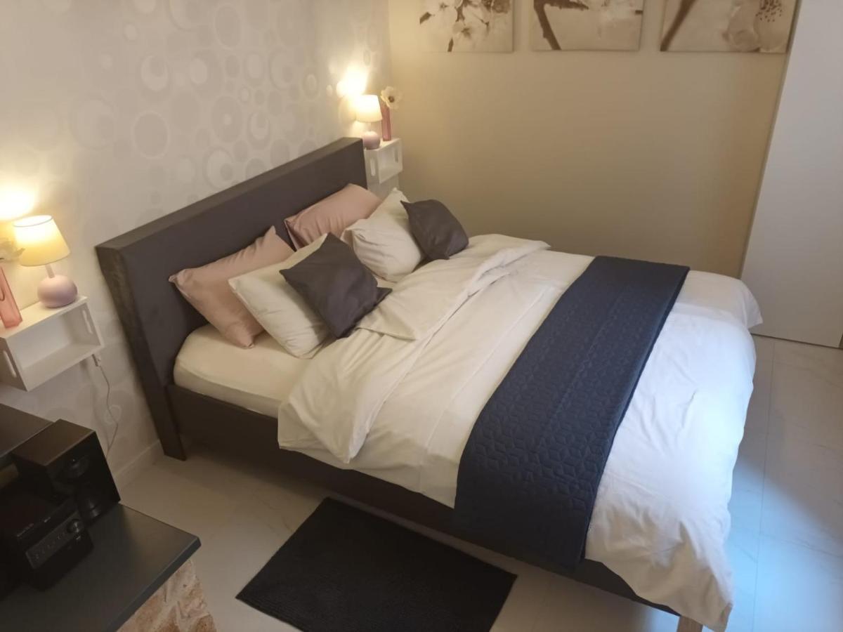Leut Apartment Korčula Esterno foto